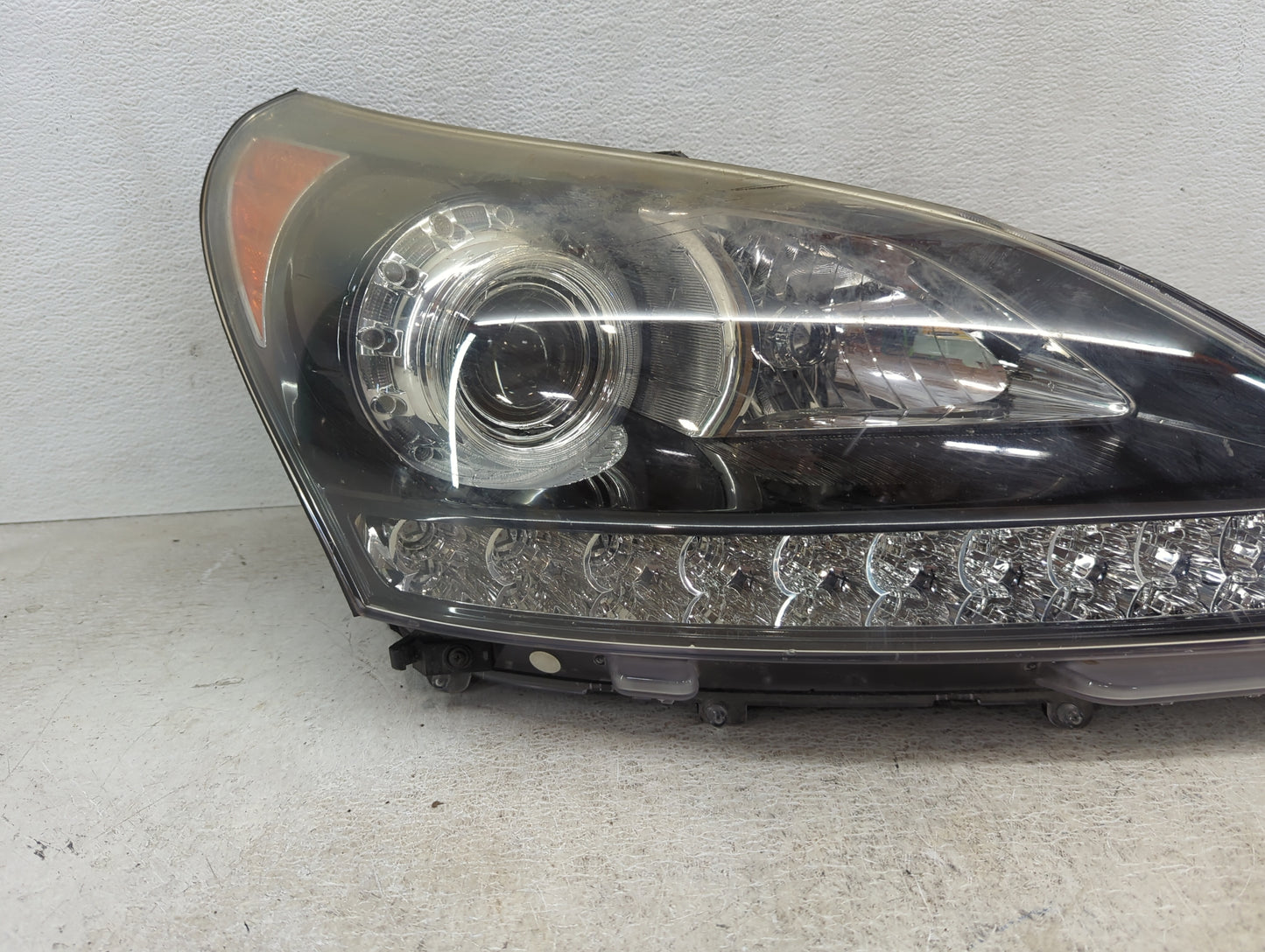 2014-2016 Hyundai Equus Passenger Right Oem Head Light Headlight Lamp - Oemusedautoparts1.com
