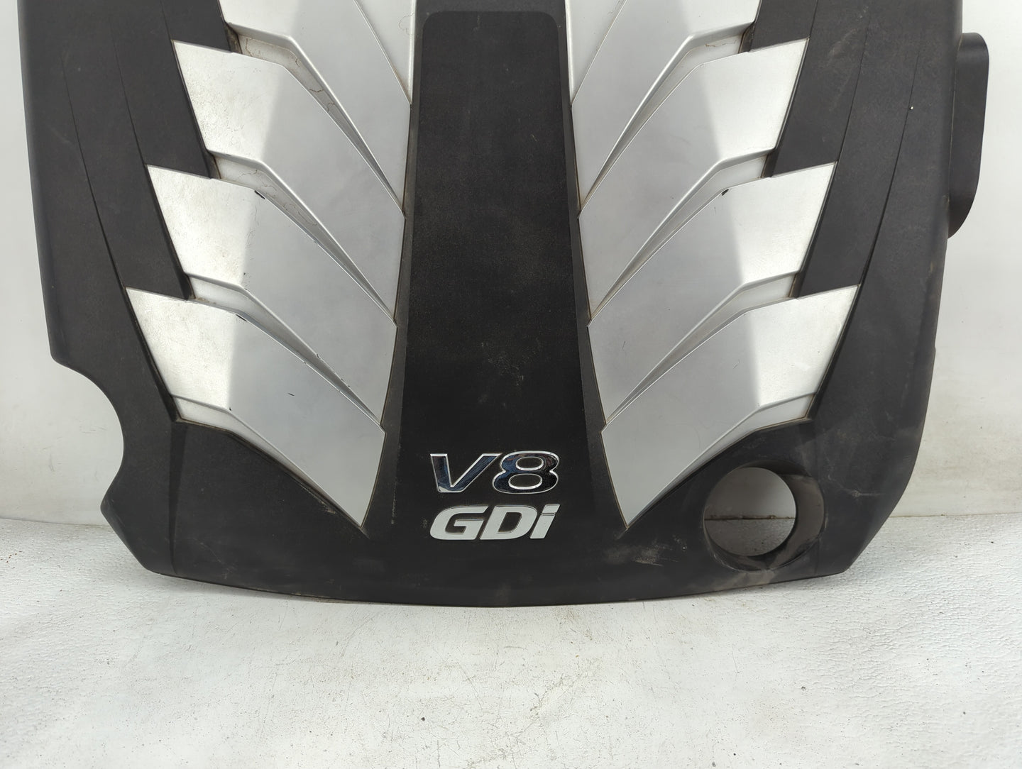 2014 Hyundai Equus Engine Cover Black - Oemusedautoparts1.com