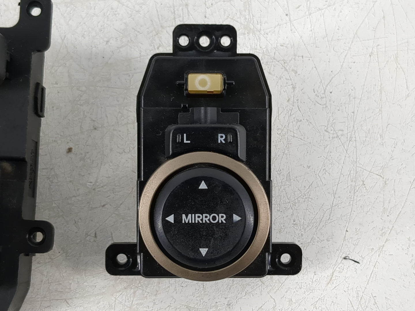 2013-2016 Hyundai Genesis Master Power Window Switch Replacement Driver Side Left P/N:202008378 Fits Fits 2013 2014 2015 201
