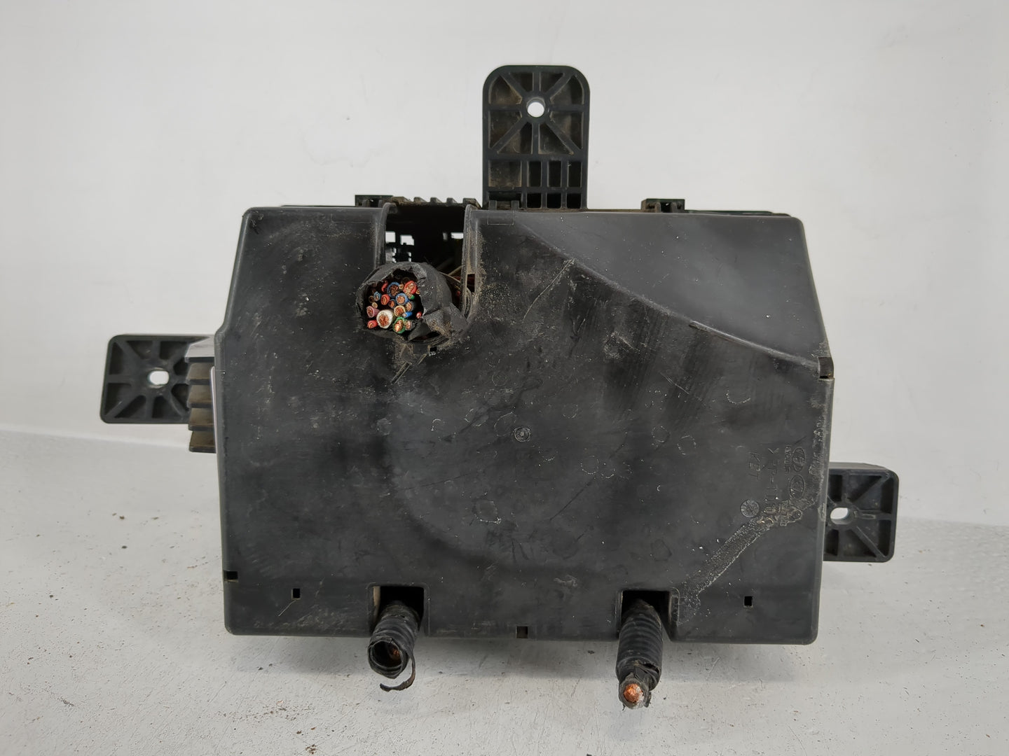 2013-2016 Hyundai Genesis Fusebox Fuse Box Panel Relay Module P/N:N91264-2M891 N91264-2M562 Fits Fits 2013 2014 2015 2016 OE