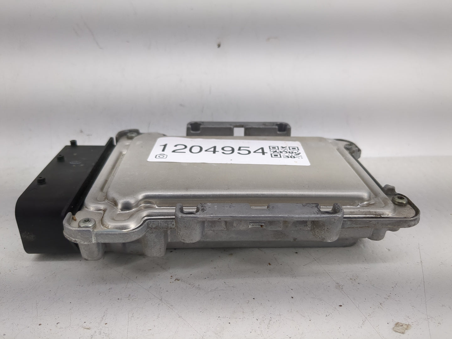 2013-2014 Hyundai Genesis Chassis Control Module Ccm Bcm Body Control - Oemusedautoparts1.com