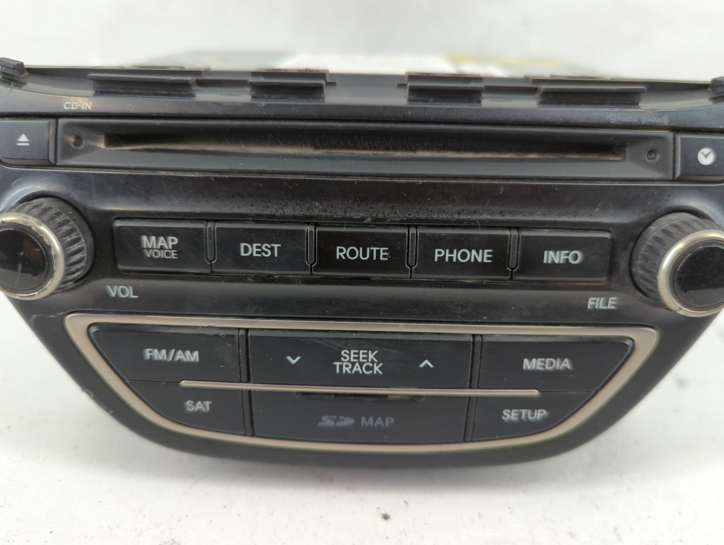 2014-2015 Hyundai Genesis Radio AM FM Cd Player Receiver Replacement P/N:96560-2M550YHG Fits Fits 2014 2015 OEM Used Auto Pa