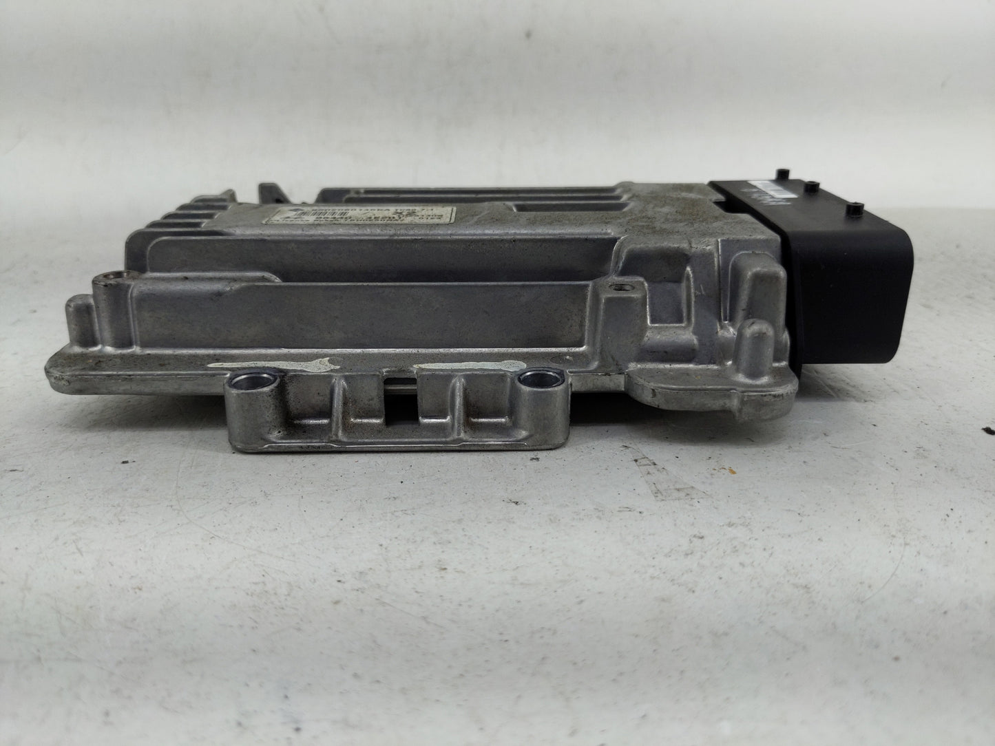 2012-2014 Hyundai Genesis Transmission Control Module Tcu Tcm - Oemusedautoparts1.com