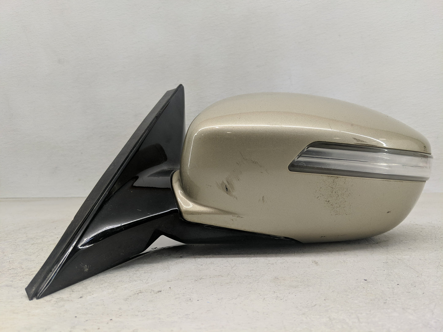 2012-2014 Hyundai Genesis Side Mirror Replacement Driver Left View Door Mirror P/N:E4022859 E4022858 Fits Fits 2012 2013 201