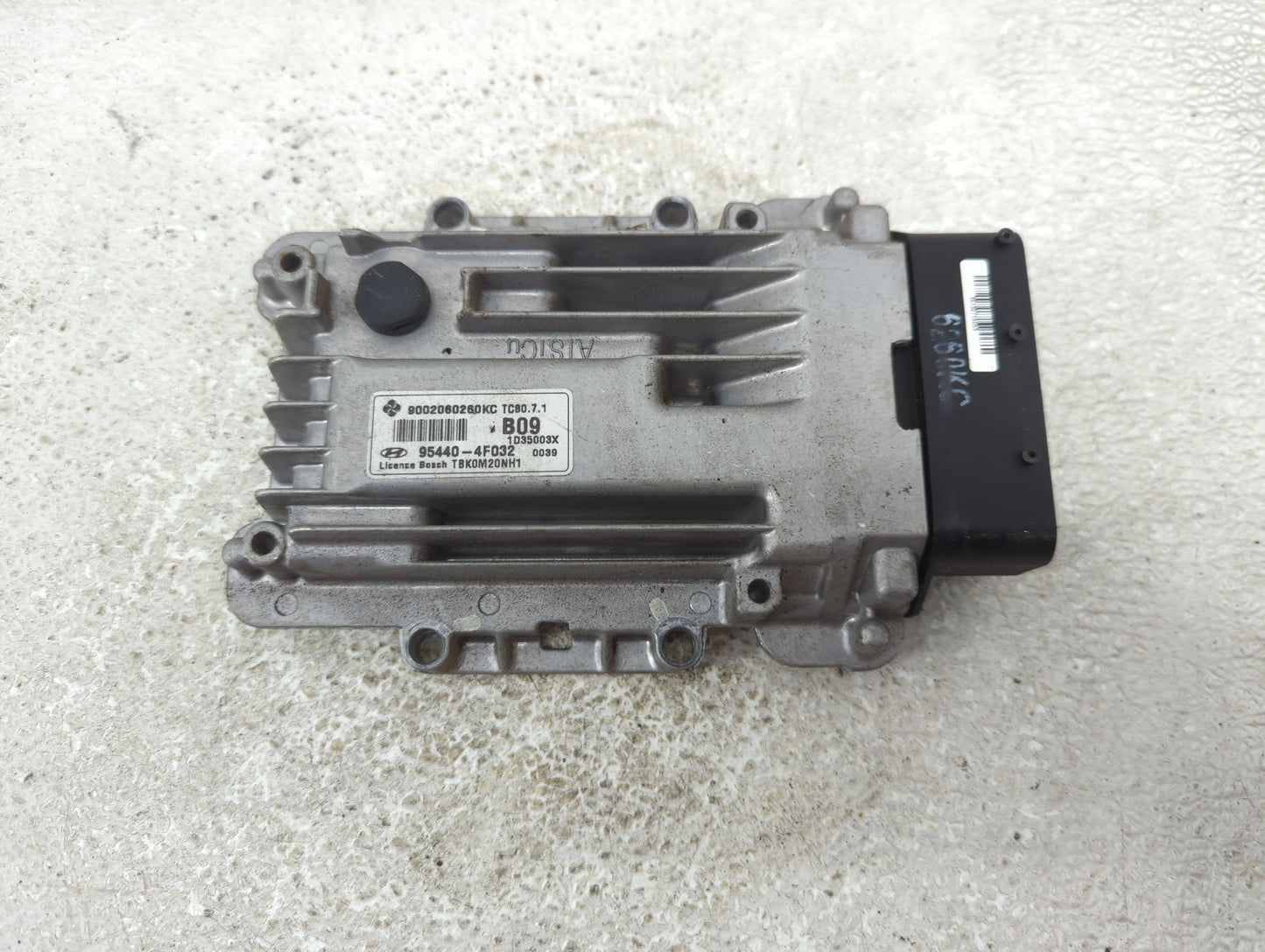 2013-2014 Hyundai Genesis PCM Engine Control Computer ECU ECM PCU OEM P/N:95440-4F032 Fits Fits 2013 2014 OEM Used Auto Part