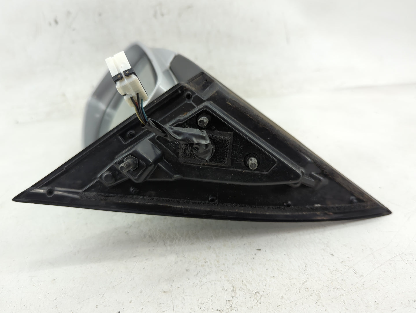 2009-2016 Hyundai Genesis Passenger Side View Mirror - Right Door Mirror OEM Used - Oemusedautoparts1.com