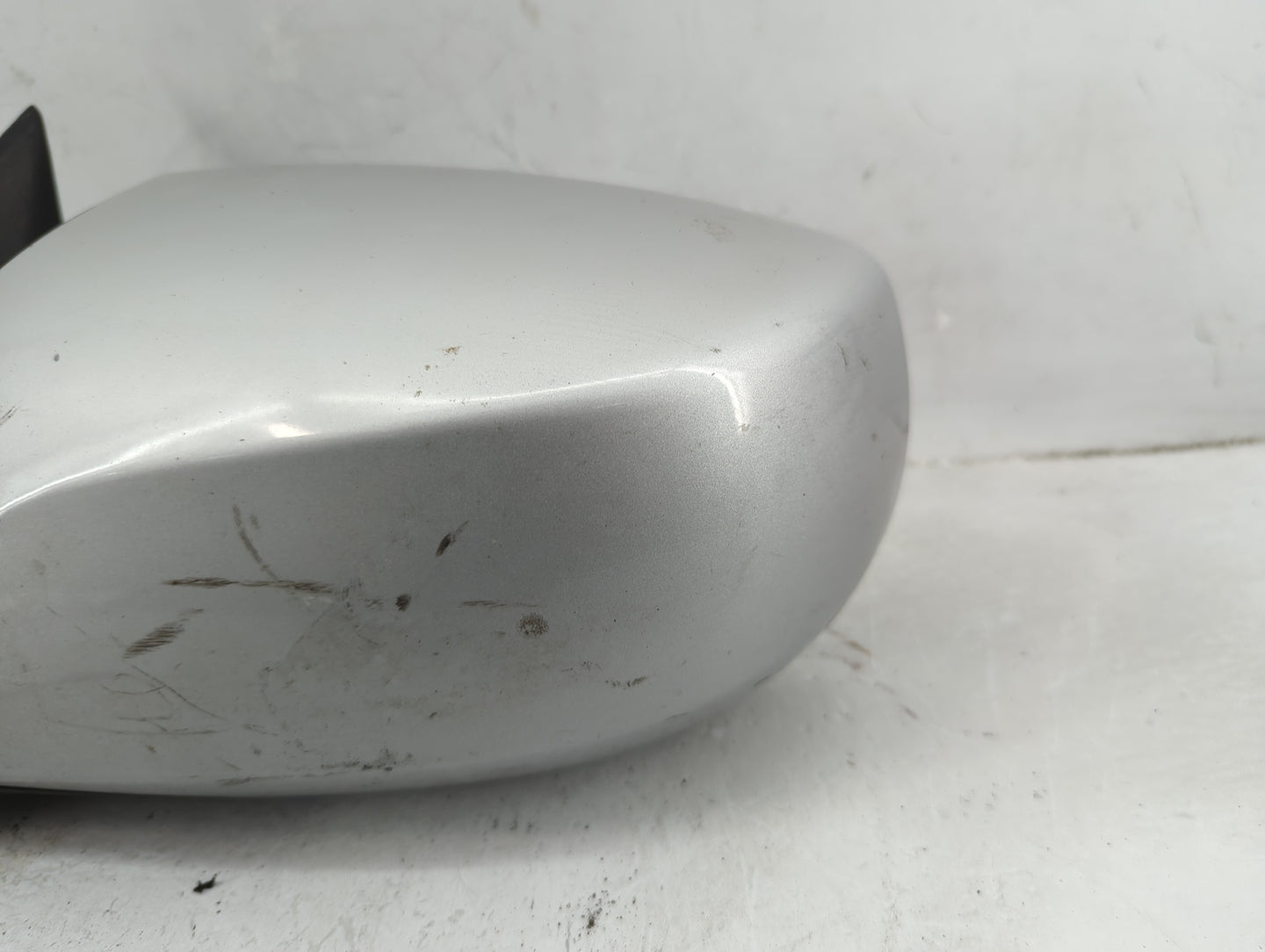 2009-2016 Hyundai Genesis Driver Side View Mirror - Left Door Mirror OEM Used - Oemusedautoparts1.com