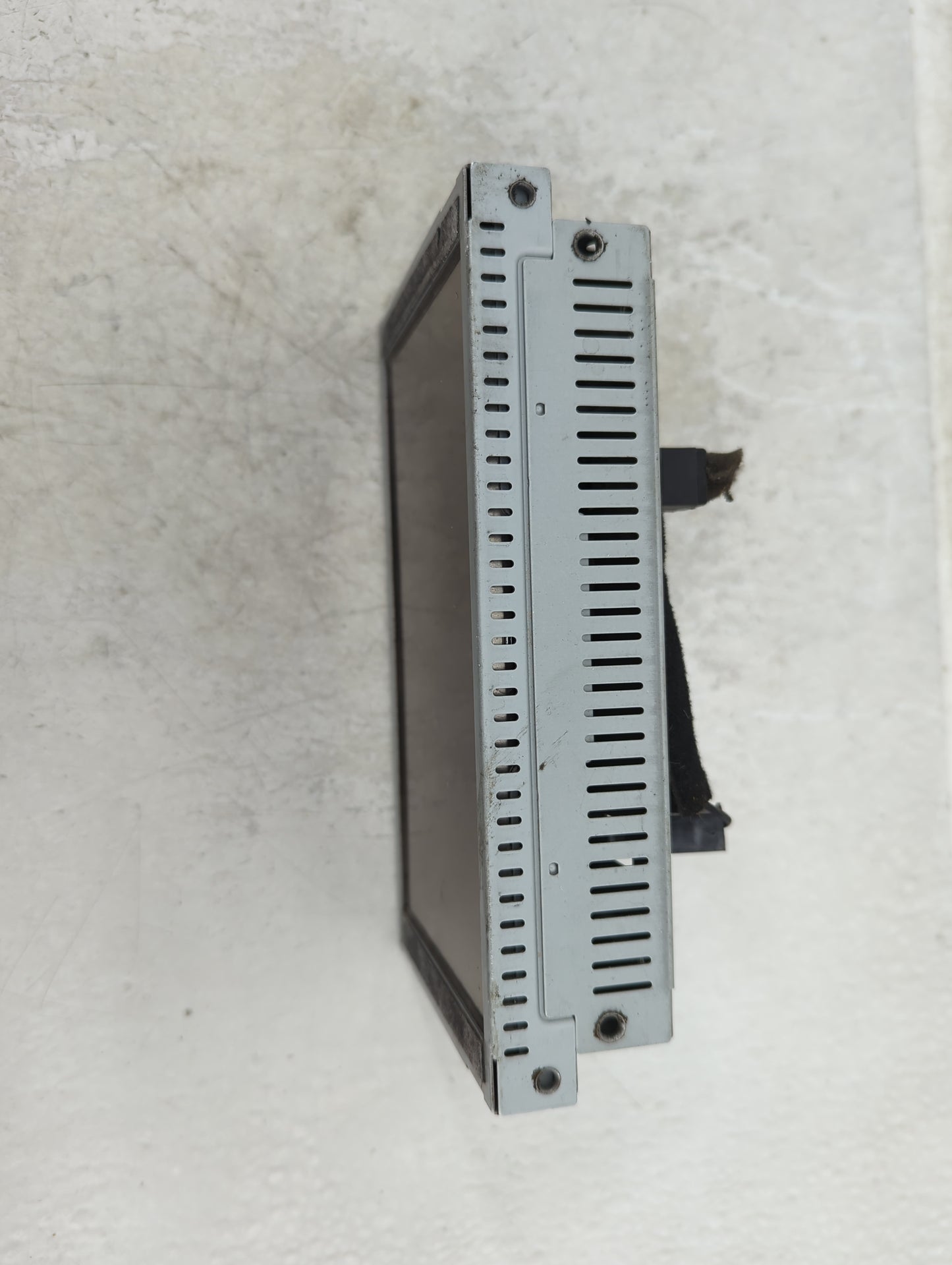 2014-2016 Hyundai Genesis Information Display Screen - Oemusedautoparts1.com