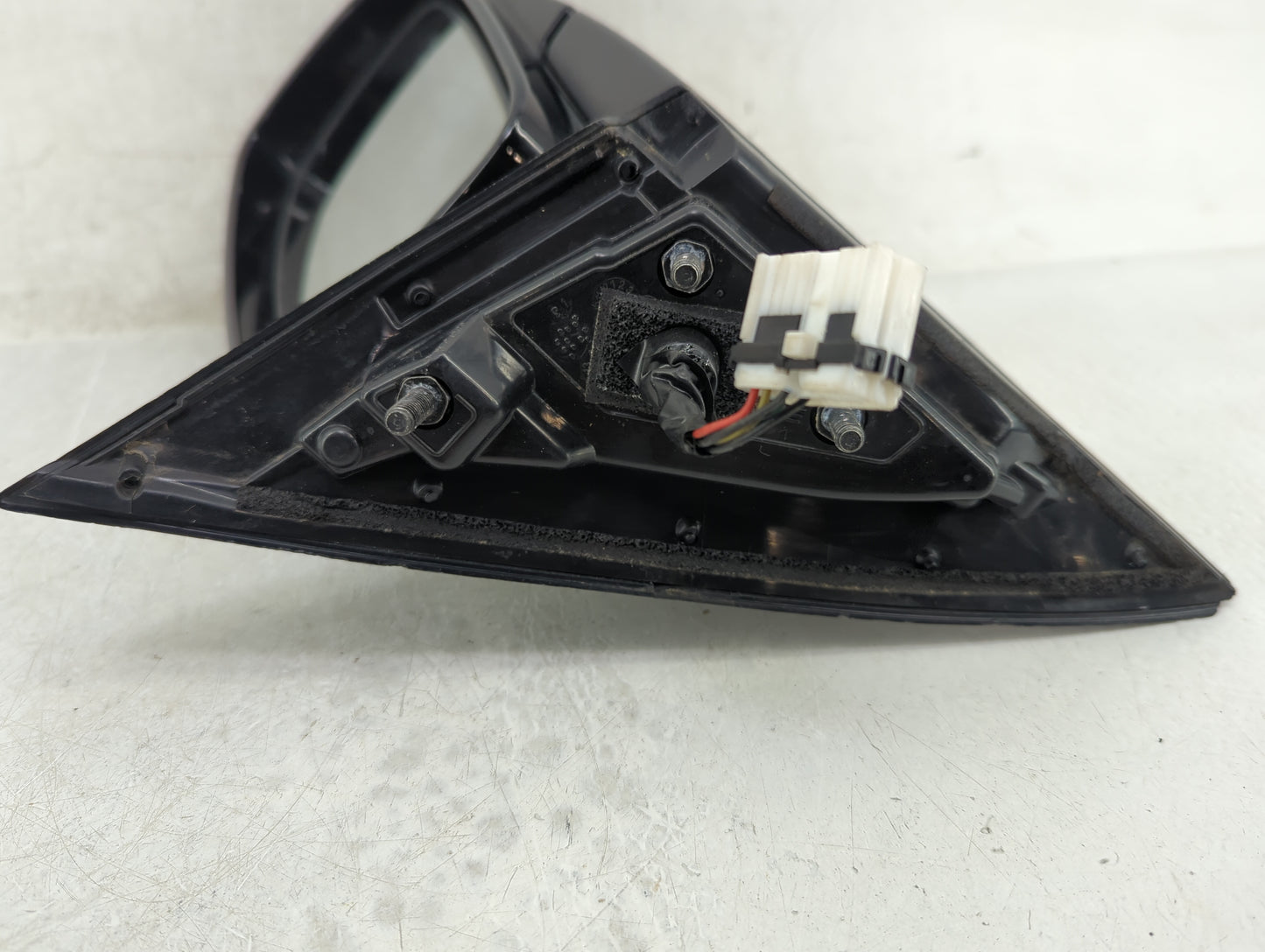 2009-2016 Hyundai Genesis Passenger Right Side View Manual Door Mirror - Oemusedautoparts1.com