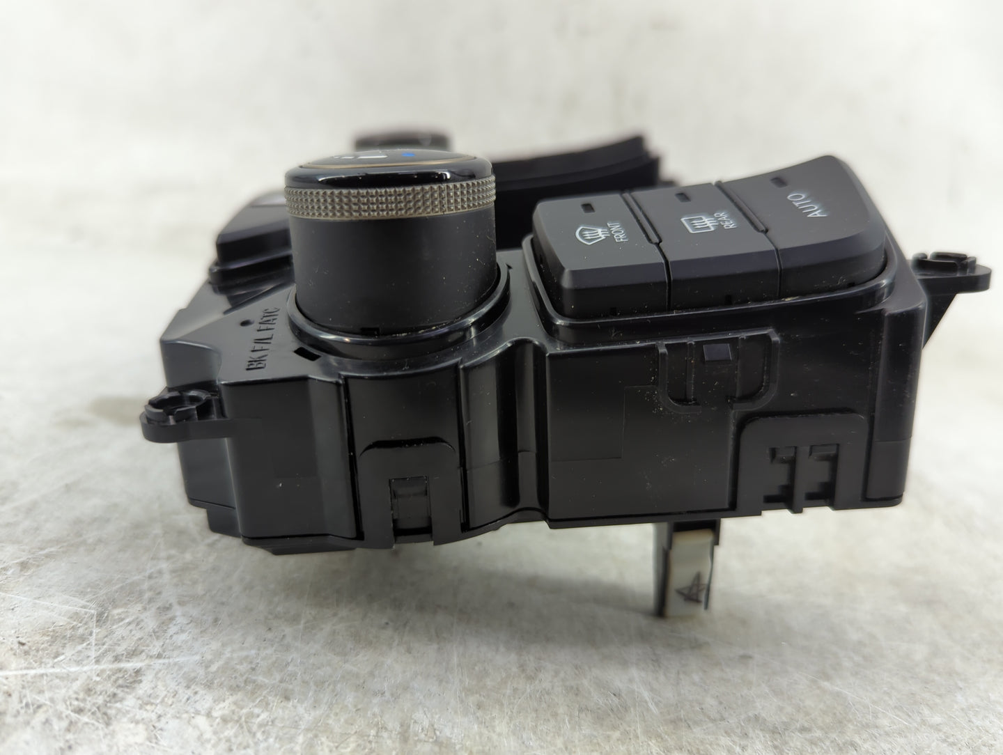 2013-2015 Hyundai Genesis Climate Control Module Temperature AC/Heater Replacement P/N:97250-2MFN1 12000-012400H Fits OEM Us