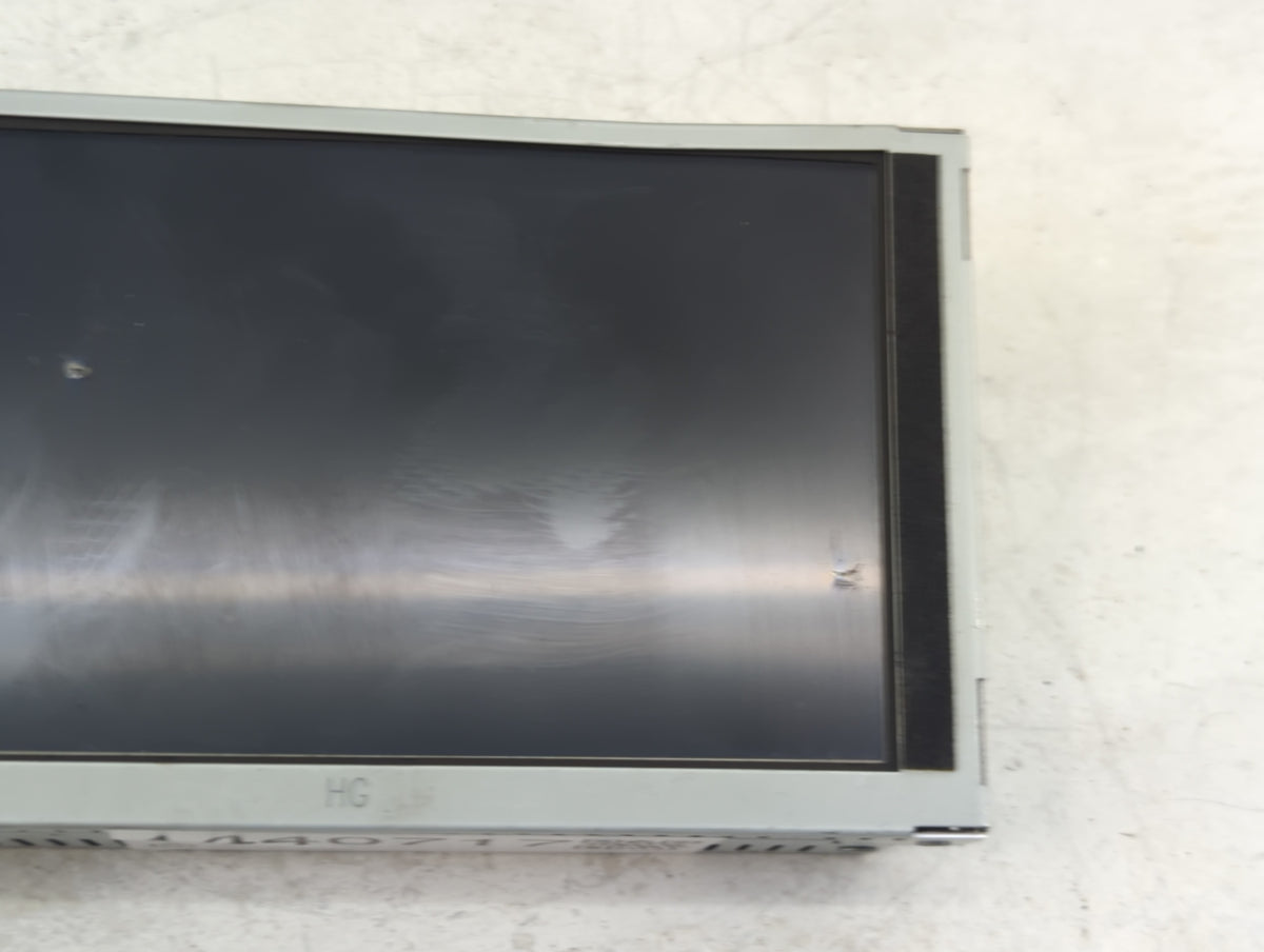 2014-2016 Hyundai Genesis Information Radio Display Screen 1440717 - Oemusedautoparts1.com