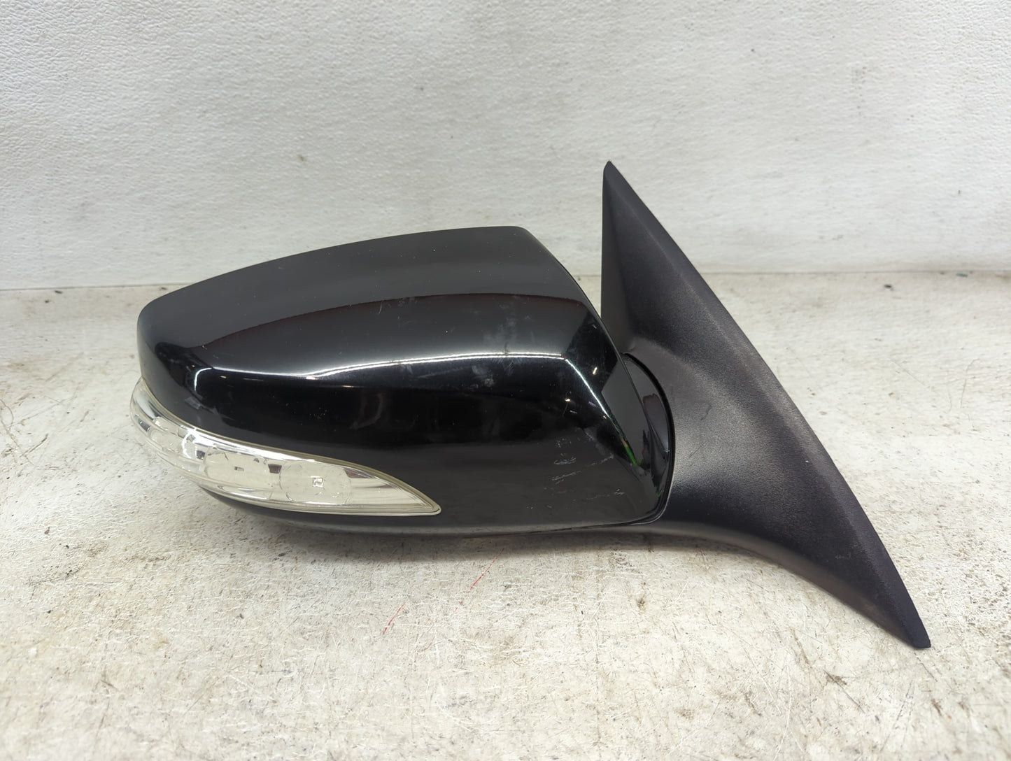 2009-2016 Hyundai Genesis Passenger Side View Mirror - Right Door Mirror OEM Used - Oemusedautoparts1.com