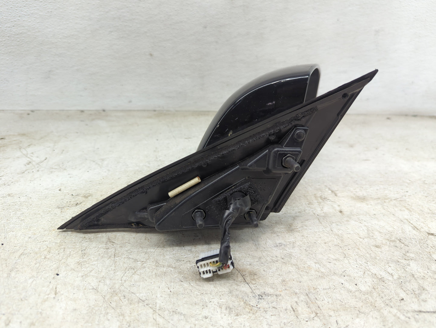 2009-2016 Hyundai Genesis Passenger Side View Mirror - Right Door Mirror OEM Used - Oemusedautoparts1.com