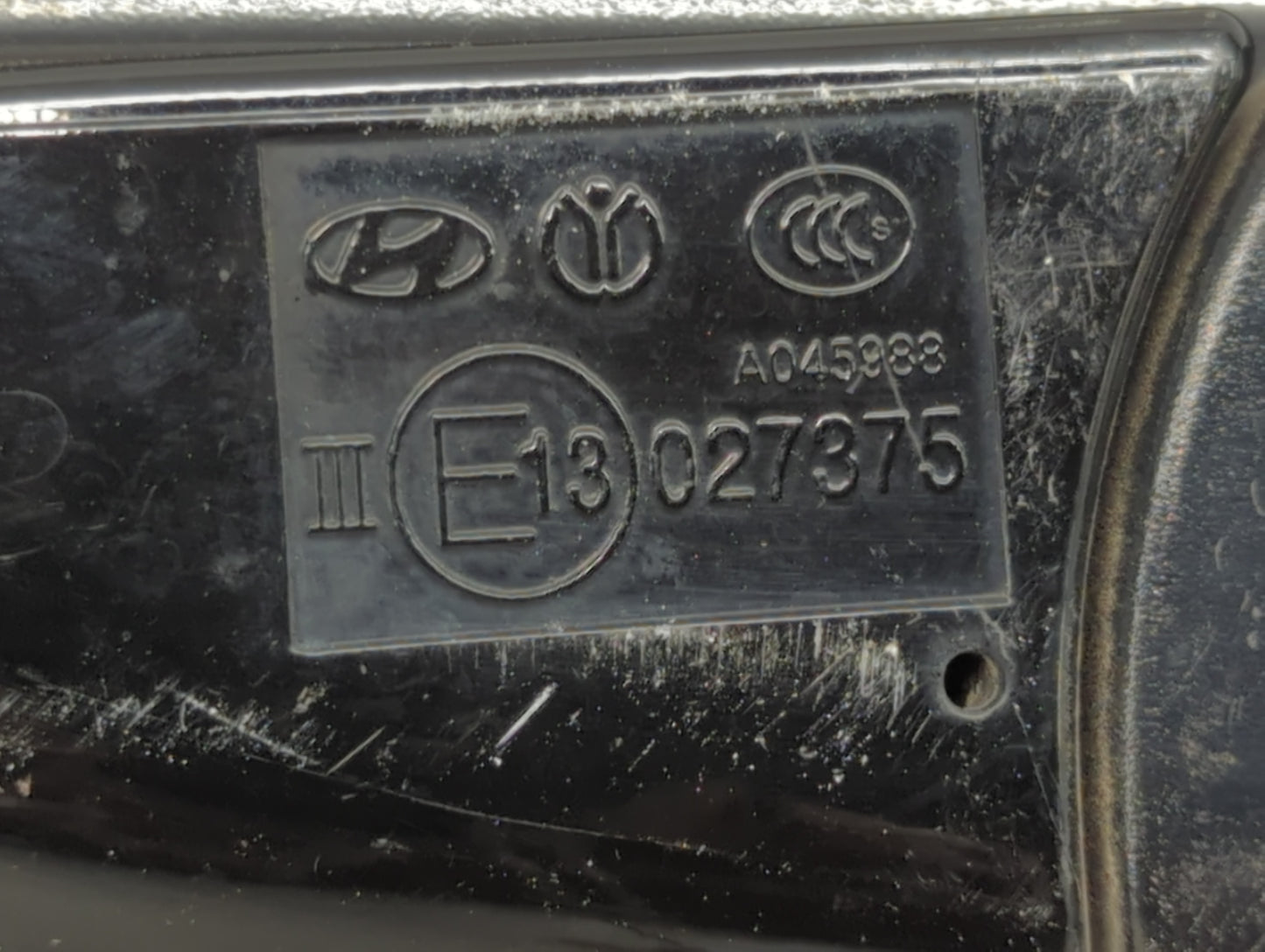 2009-2016 Hyundai Genesis Driver Side View Mirror - Left Door Mirror OEM Used - Oemusedautoparts1.com