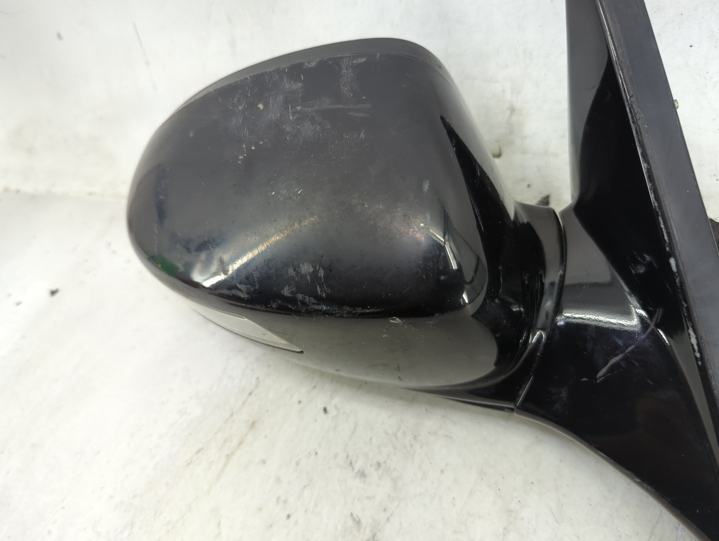 2014 Hyundai Genesis Passenger Side View Mirror - Right Door Mirror OEM Used - Oemusedautoparts1.com