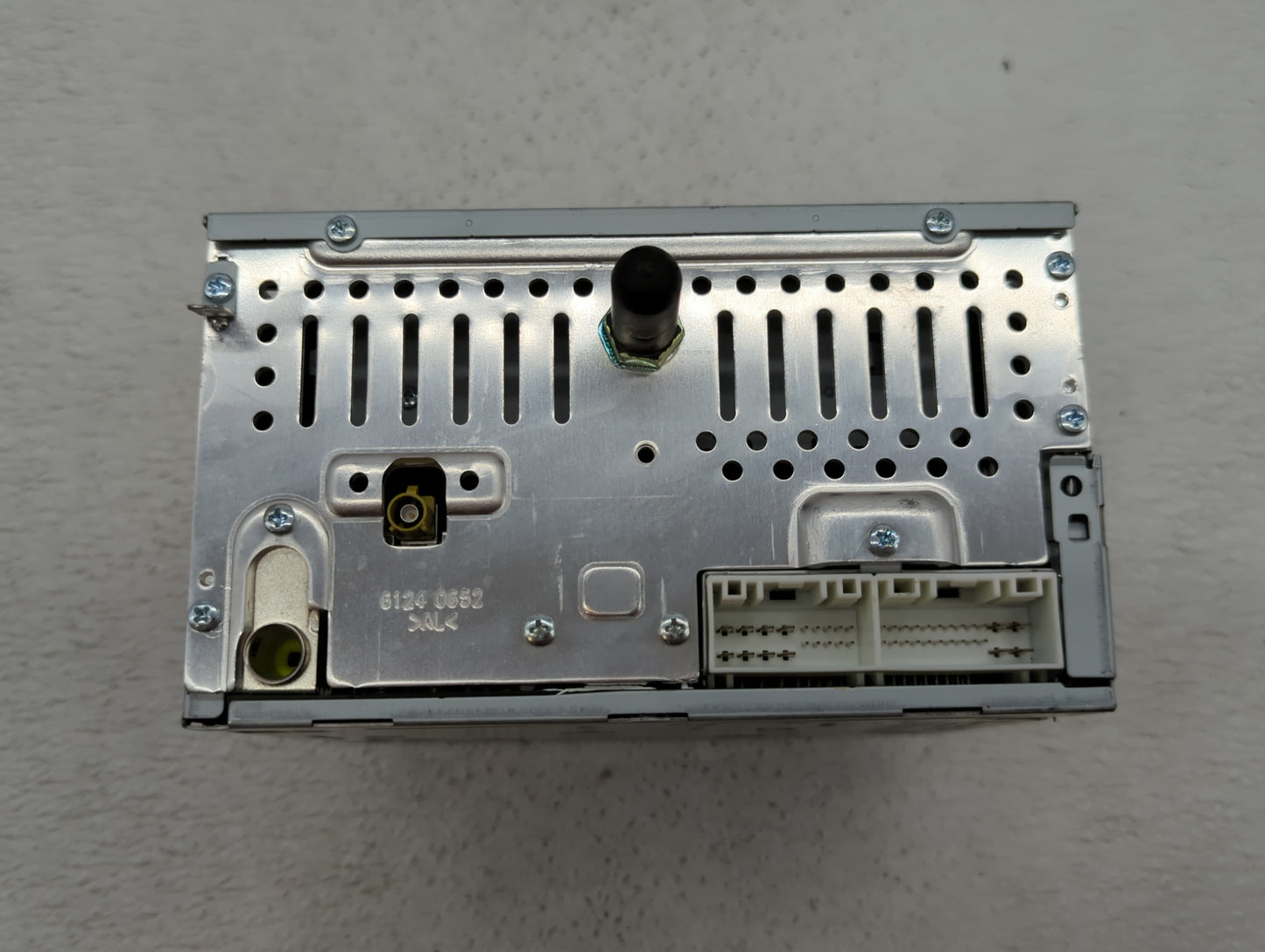 2014-2015 Hyundai Genesis Am Fm Cd Player Radio Receiver - Oemusedautoparts1.com