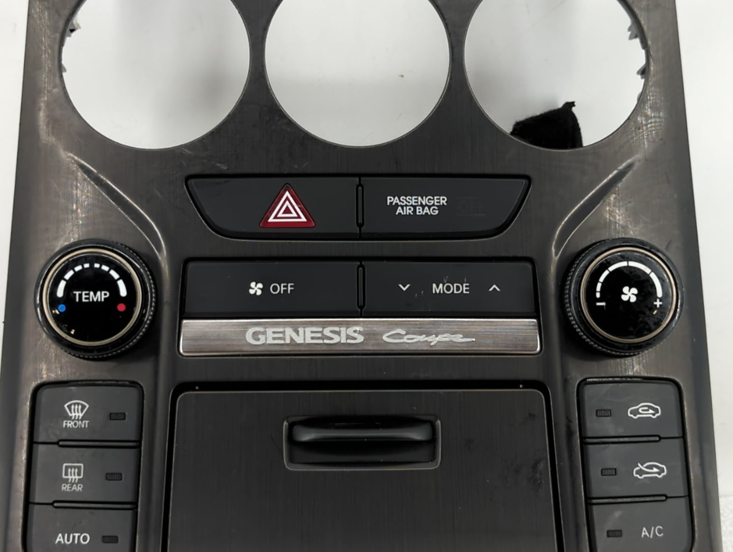 2013-2016 Hyundai Genesis Climate Control Module Temperature AC/Heater Replacement P/N:94300-2M850 94300-2M800 Fits OEM Used