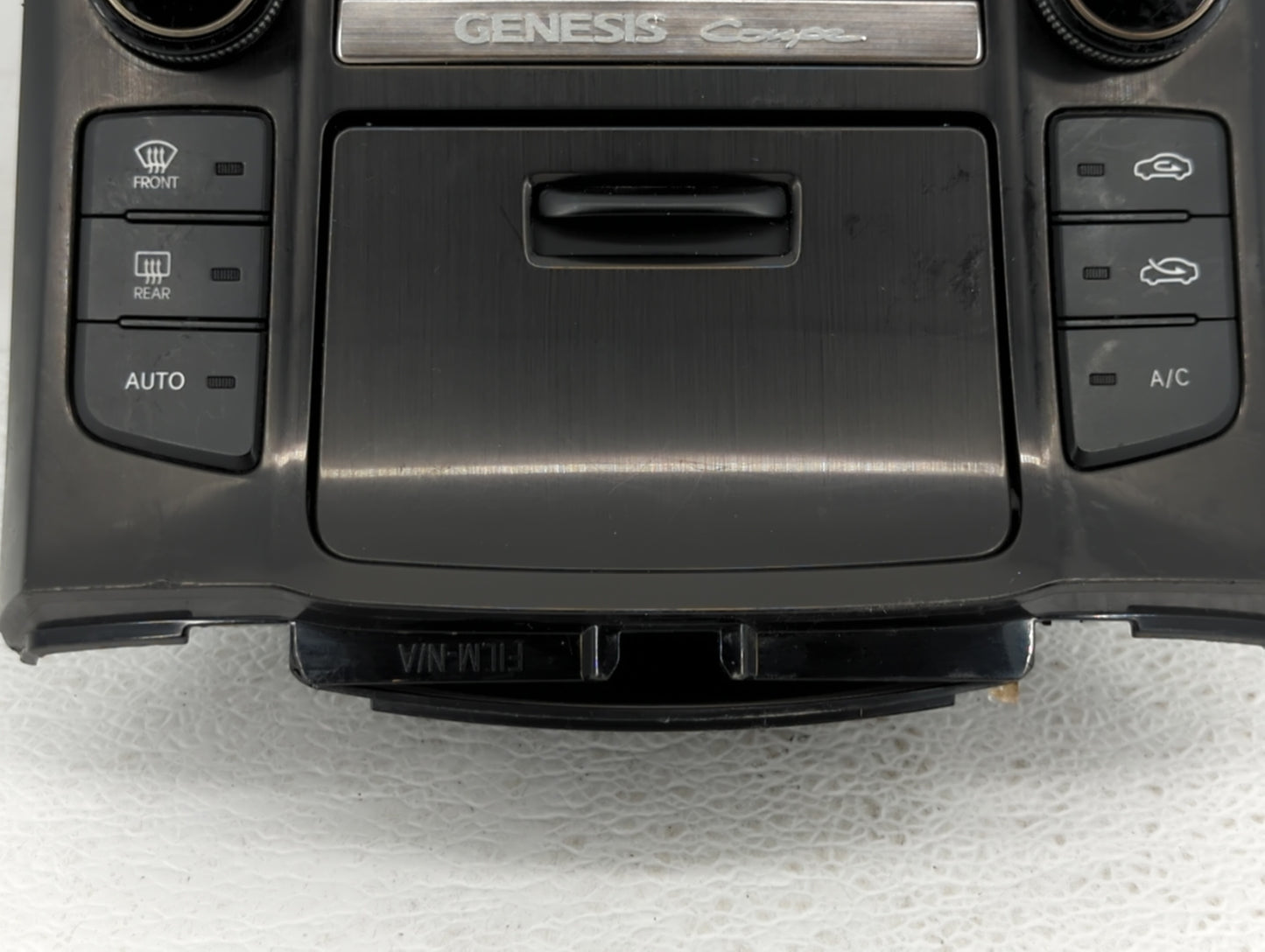 2013-2016 Hyundai Genesis Climate Control Module Temperature AC/Heater Replacement P/N:94300-2M850 94300-2M800 Fits OEM Used