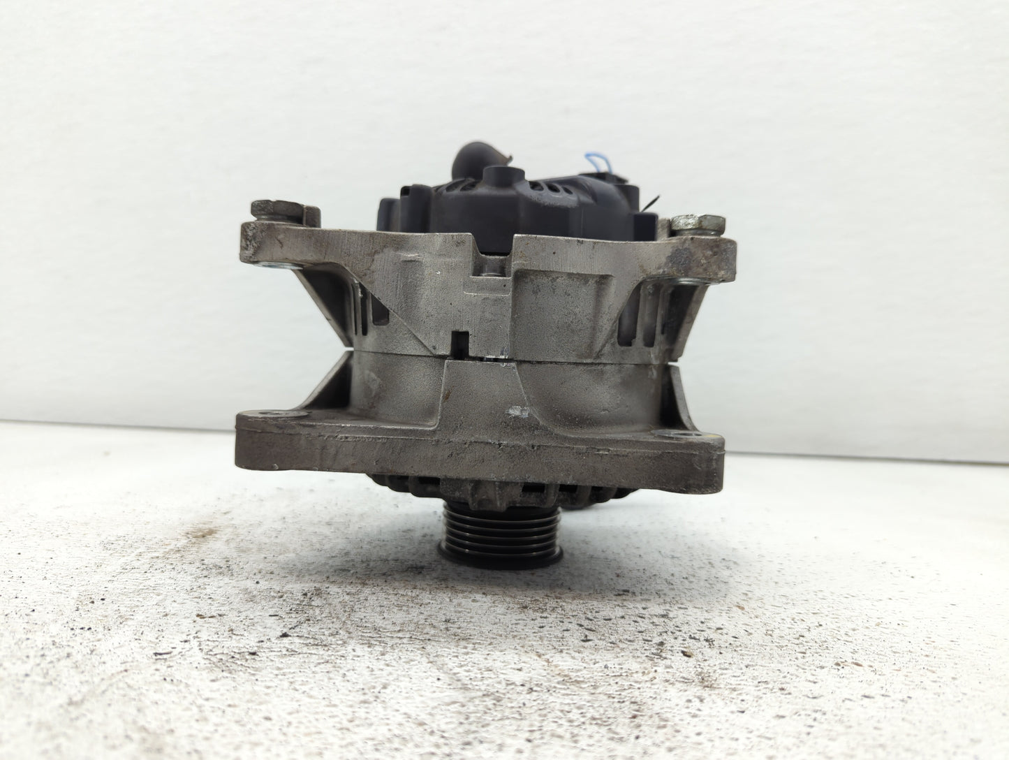 2013-2014 Hyundai Genesis Alternator Replacement Generator Charging Assembly Engine OEM P/N:37301-2C120 Fits Fits 2013 2014 