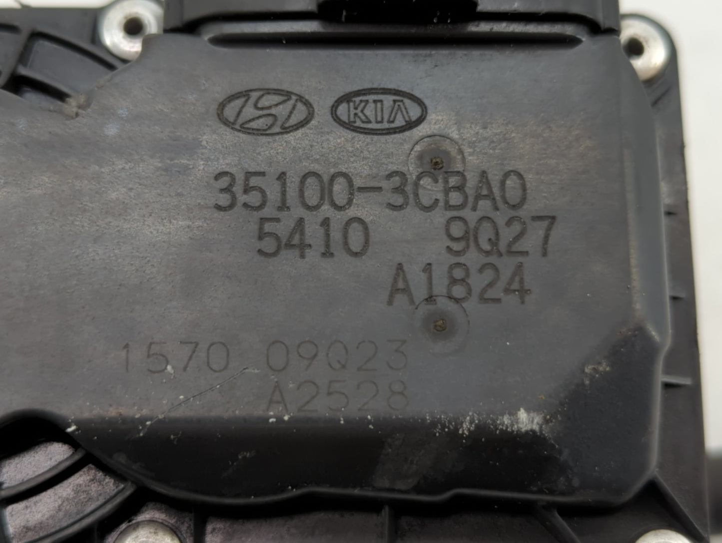 2012-2014 Hyundai Genesis Throttle Body P/N:35100-36BA0 35100-3CBA0 Fits Fits 2012 2013 2014 OEM Used Auto Parts - Oemusedau