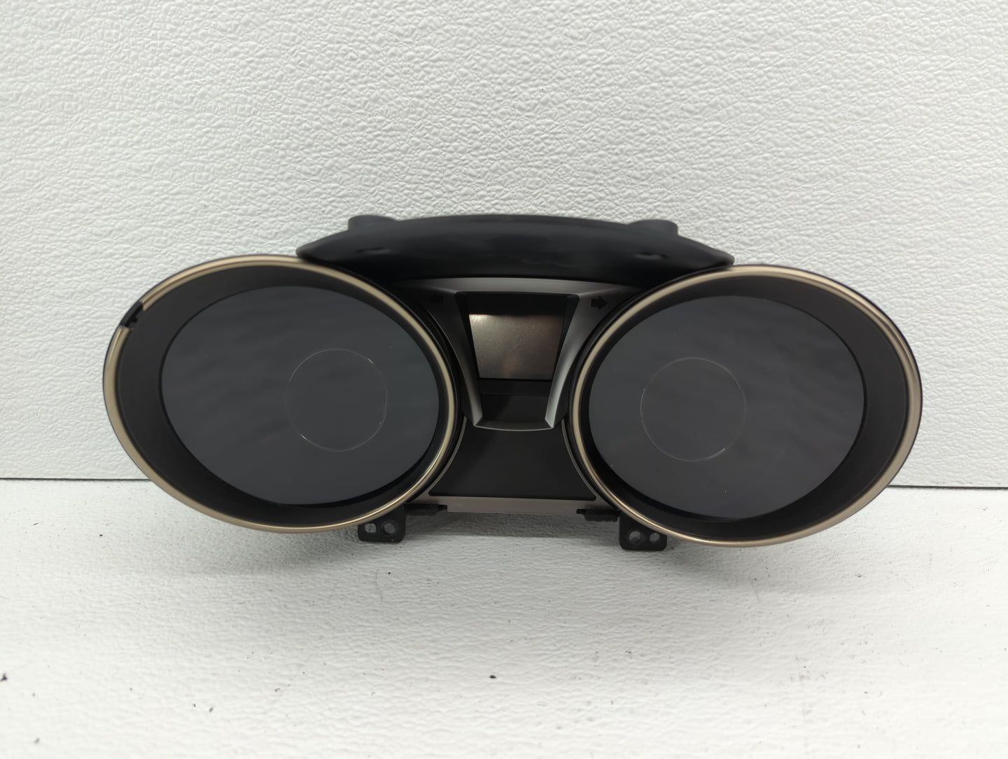 2014-2016 Hyundai Genesis Instrument Cluster Speedometer Gauges P/N:94031-2M360 Fits Fits 2014 2015 2016 OEM Used Auto Parts