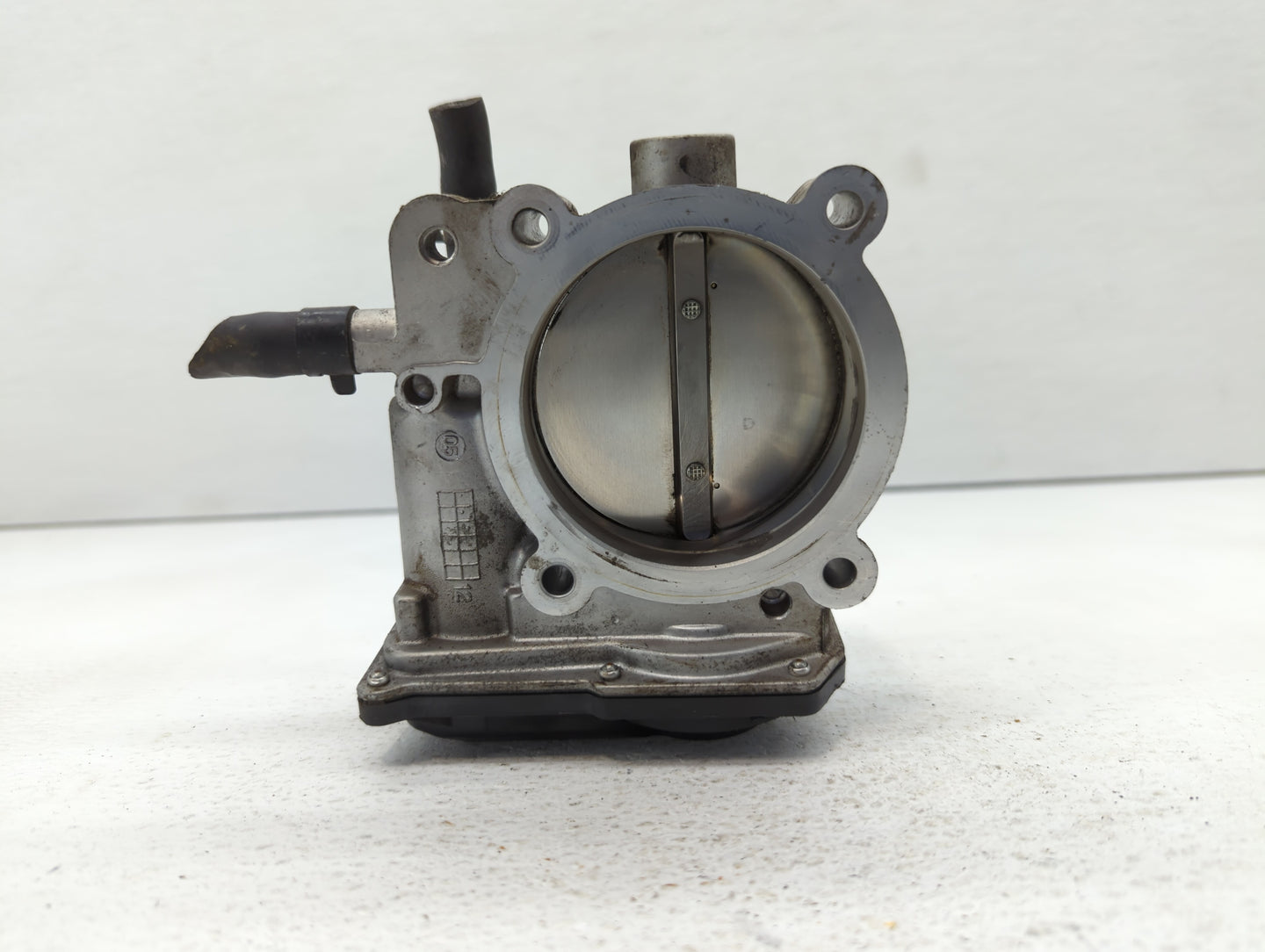 2012-2014 Hyundai Genesis Throttle Body P/N:35100-3CBA0 35100-36BA0 Fits Fits 2012 2013 2014 OEM Used Auto Parts - Oemusedau