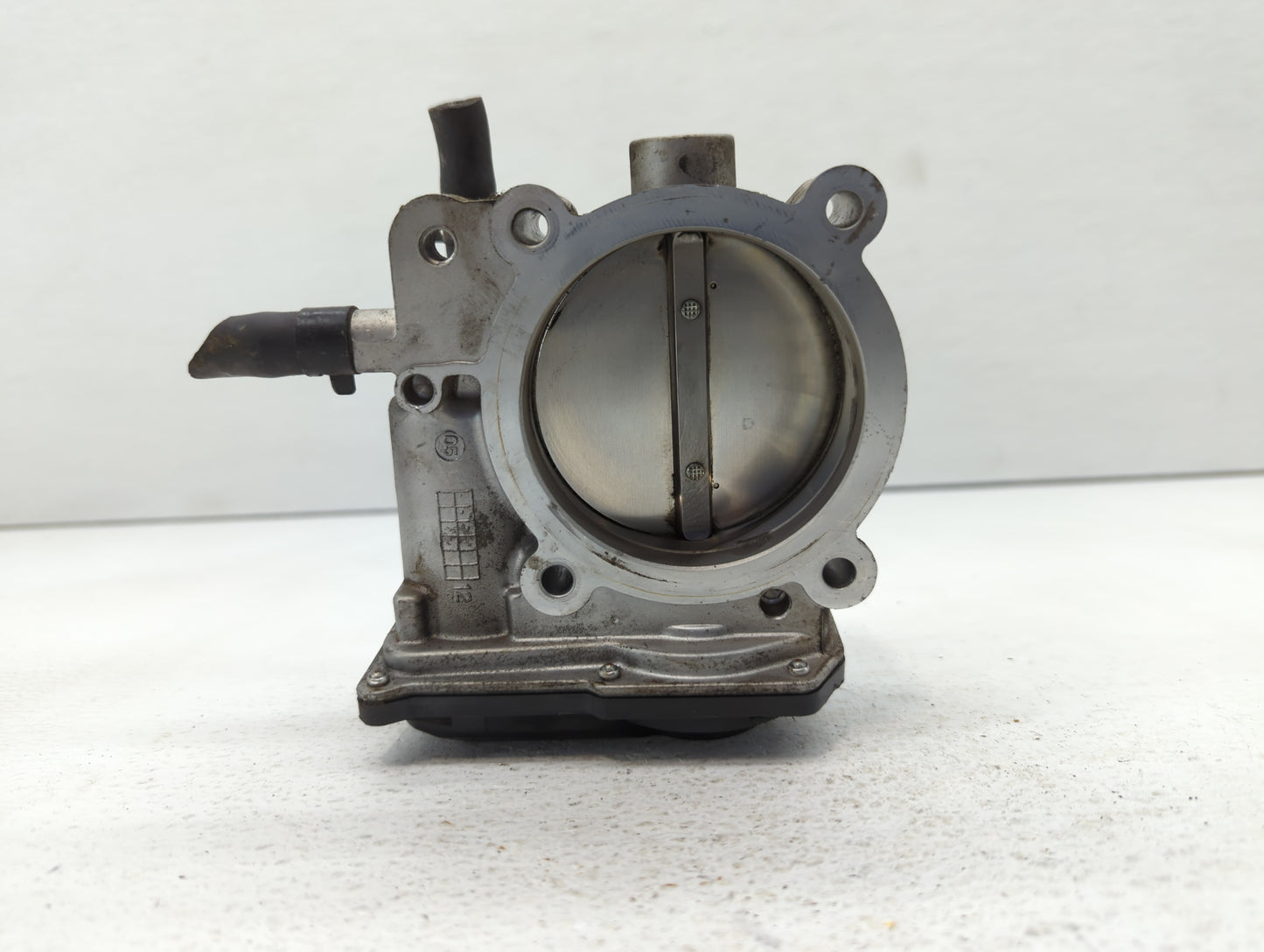 2012-2014 Hyundai Genesis Throttle Body P/N:35100-3CBA0 35100-36BA0 Fits Fits 2012 2013 2014 OEM Used Auto Parts - Oemusedau