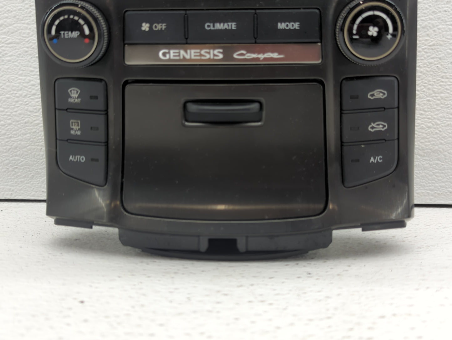 2013-2016 Hyundai Genesis Climate Control Module Temperature AC/Heater Replacement P/N:94300-2M850 94300-2M800 Fits OEM Used