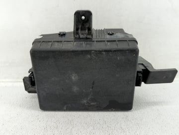 2013-2014 Hyundai Genesis Fusebox Fuse Box Panel Relay Module P/N:91264-2M982 Fits Fits 2013 2014 OEM Used Auto Parts - Oemu
