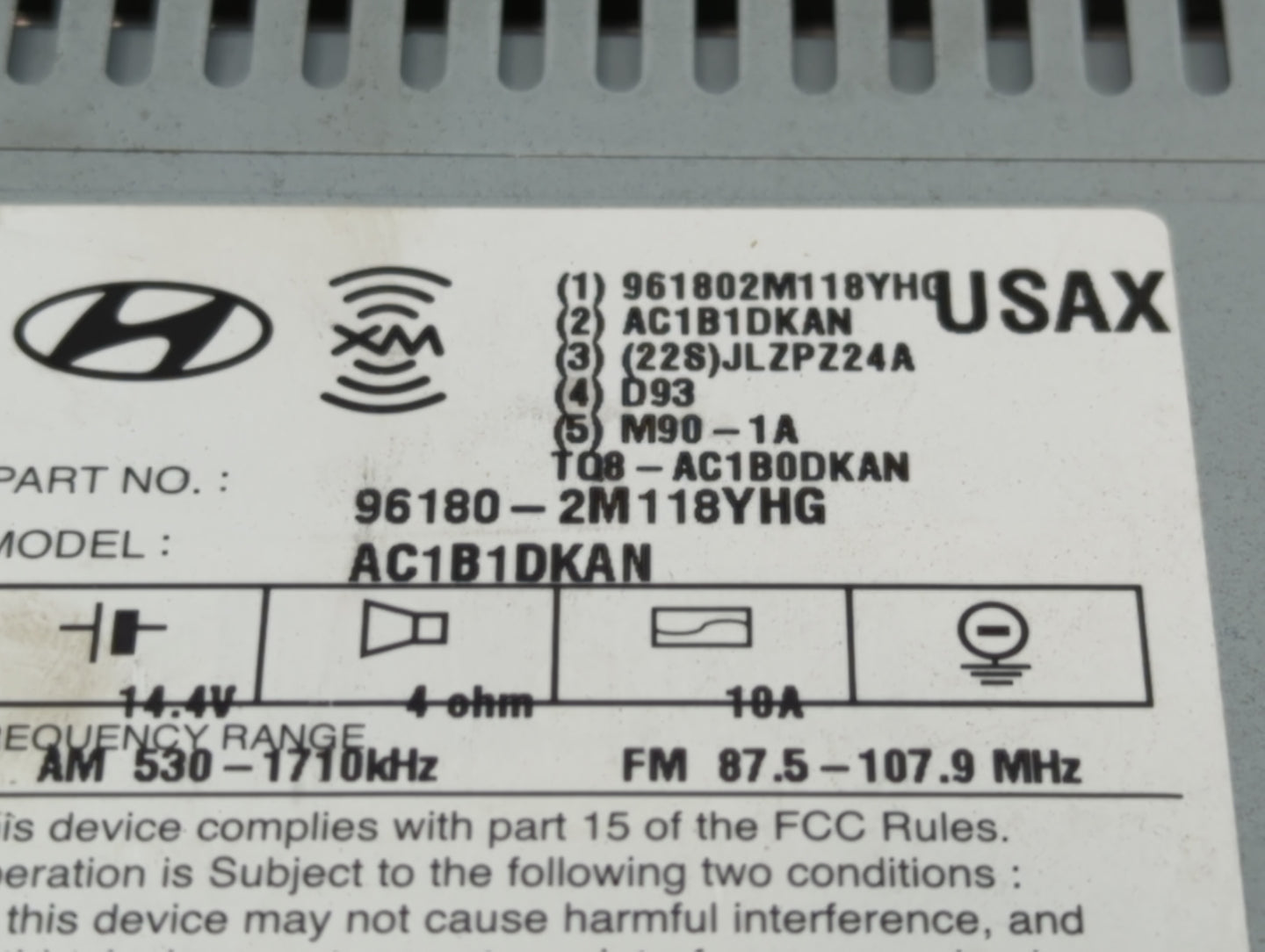 2014-2015 Hyundai Genesis Radio AM FM Cd Player Receiver Replacement P/N:96180-2M118YHG Fits Fits 2014 2015 OEM Used Auto Pa