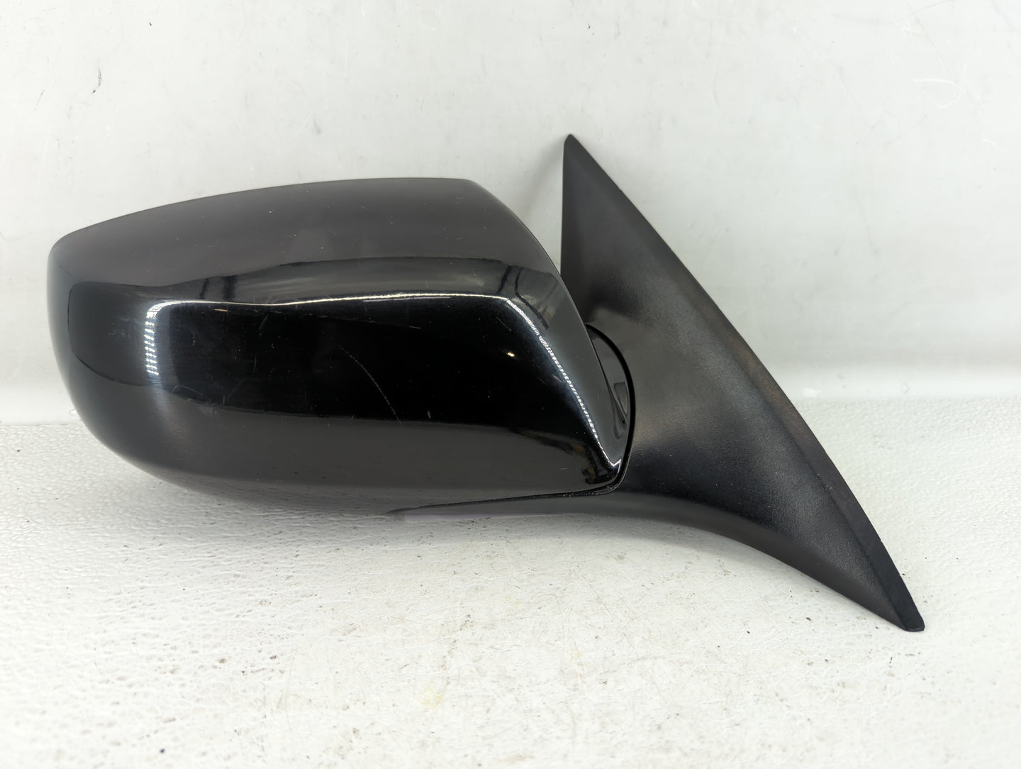 2009-2016 Hyundai Genesis Passenger Side View Mirror - Right Door Mirror OEM Used - Oemusedautoparts1.com