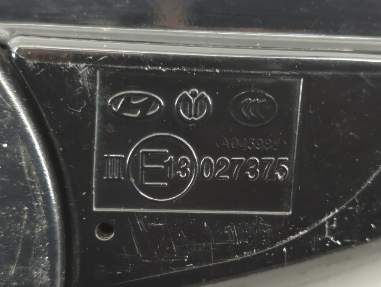 2009-2016 Hyundai Genesis Passenger Side View Mirror - Right Door Mirror OEM Used - Oemusedautoparts1.com