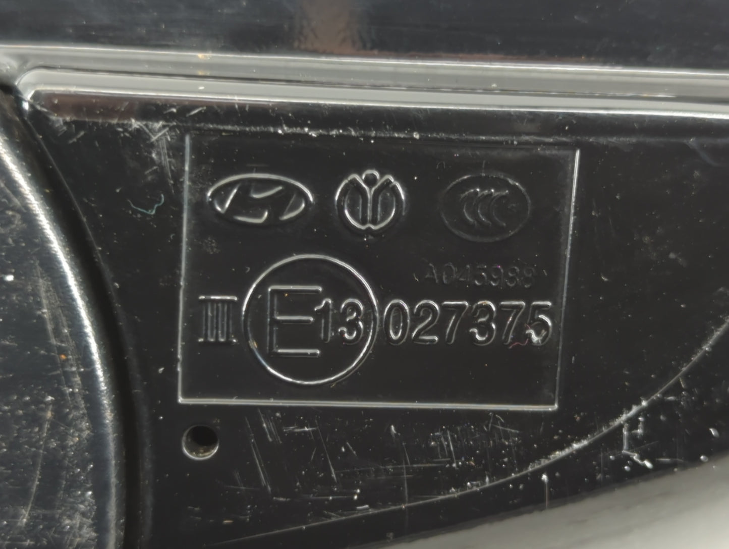 2009-2016 Hyundai Genesis Passenger Side View Mirror - Right Door Mirror OEM Used - Oemusedautoparts1.com