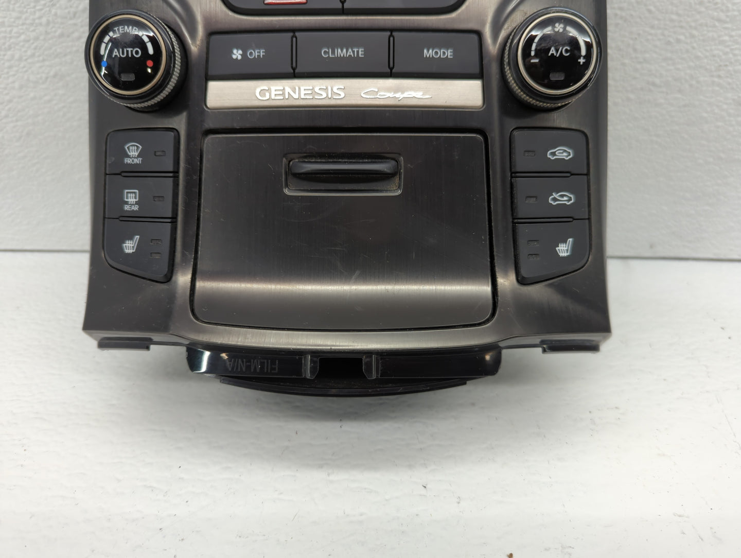 2013-2015 Hyundai Genesis Climate Control Module Temperature AC/Heater Replacement P/N:94300-2M850 Fits Fits 2013 2014 2015 