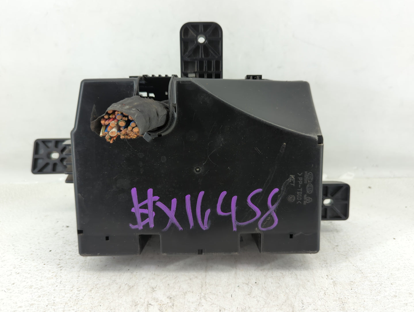 2013-2016 Hyundai Genesis Fusebox Fuse Box Panel Relay Module P/N:91264 2M512 Fits Fits 2013 2014 2015 2016 OEM Used Auto Pa