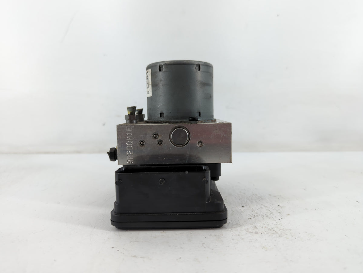 2014-2016 Hyundai Genesis Anti-Lock Brake ABS Pump Module Actuator OEM P/N:58920-2M840 Fits Fits 2014 2015 2016 OEM Used Aut