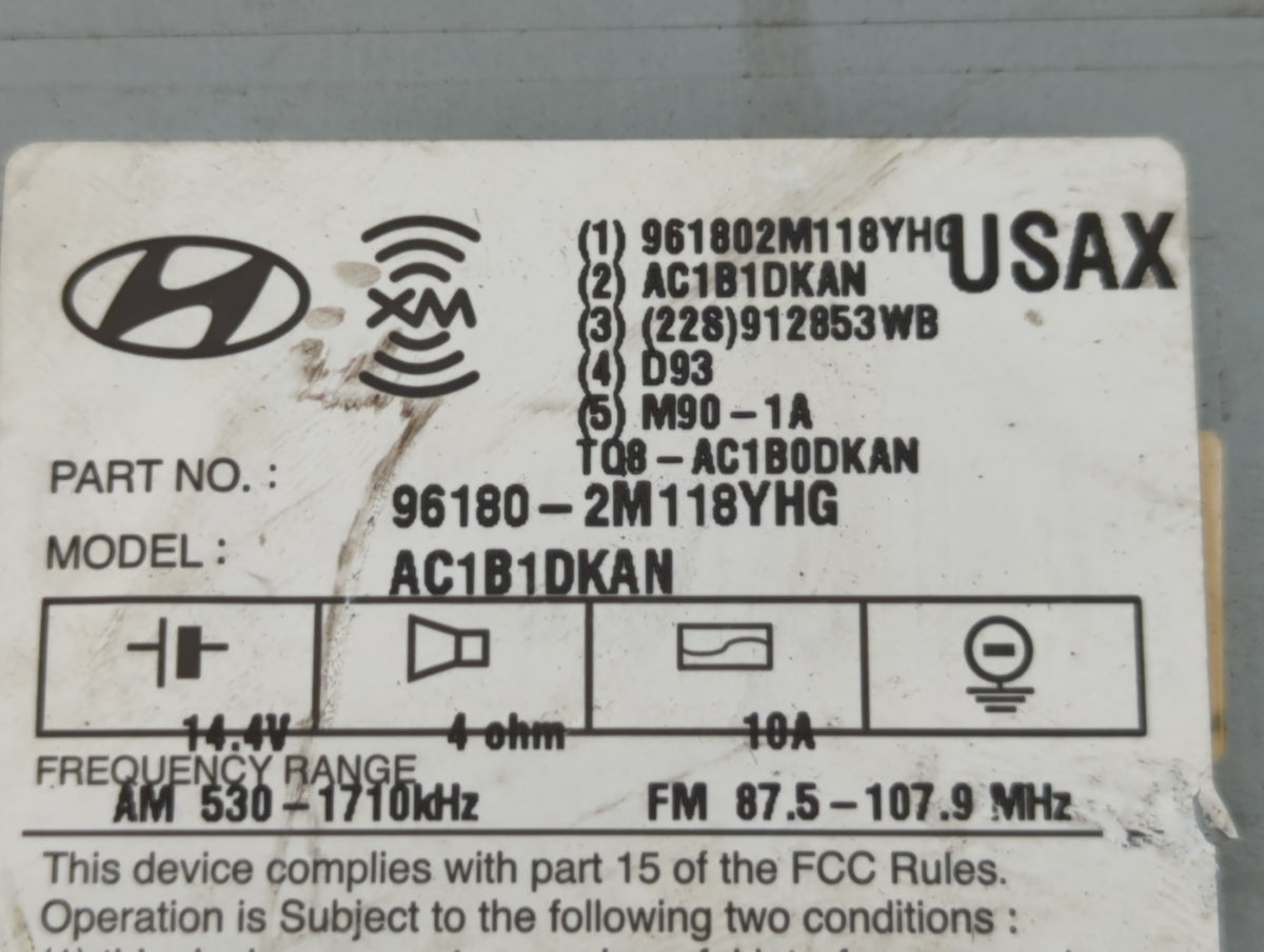 2014-2015 Hyundai Genesis Am Fm Cd Player Radio Receiver 751390 - Oemusedautoparts1.com