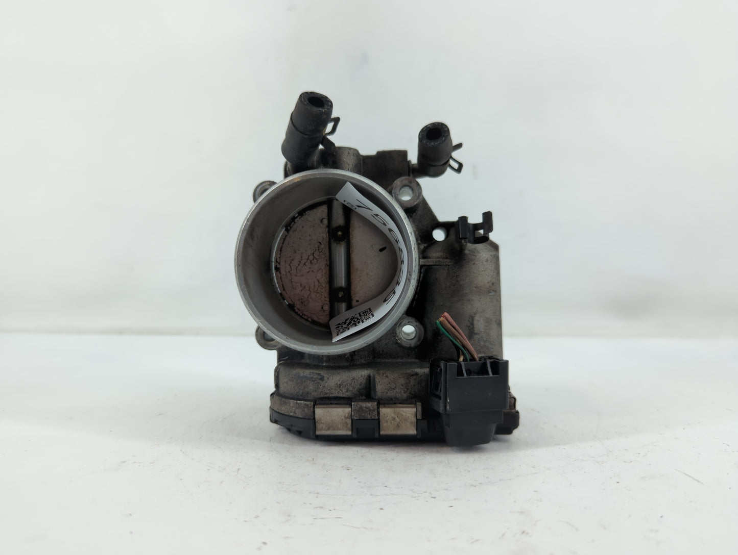 2009-2014 Hyundai Genesis Throttle Body P/N:35100-2C300 Fits Fits 2009 2010 2011 2012 2013 2014 OEM Used Auto Parts - Oemuse