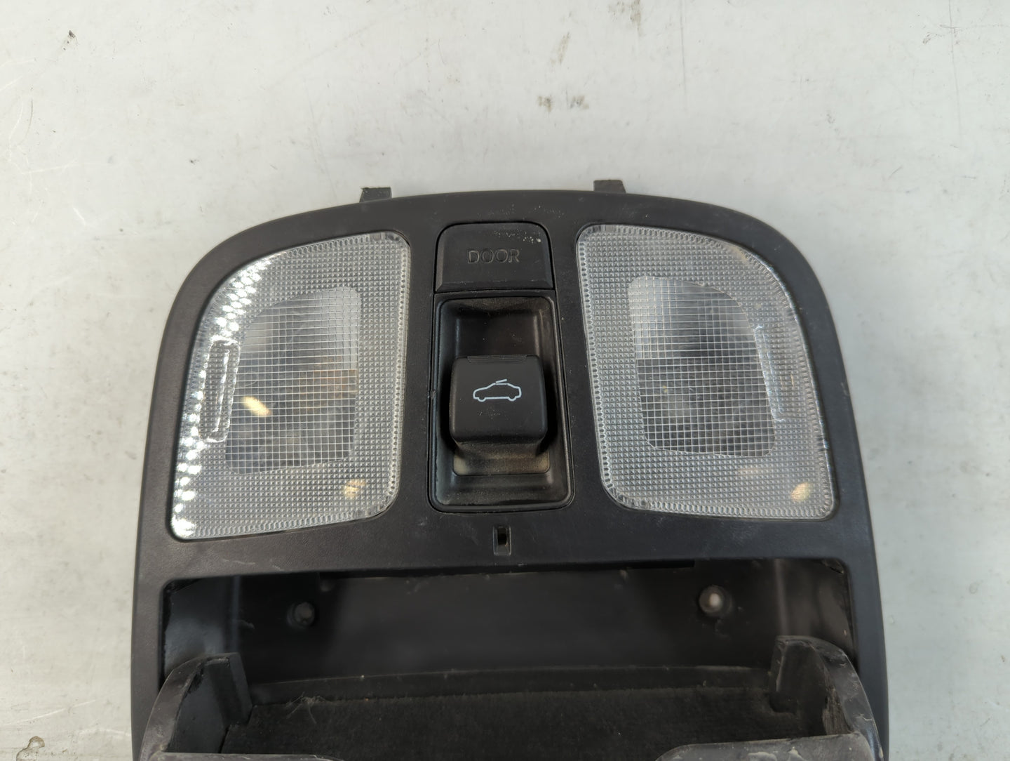 2014 Hyundai Genesis Overhead Roof Console - Oemusedautoparts1.com