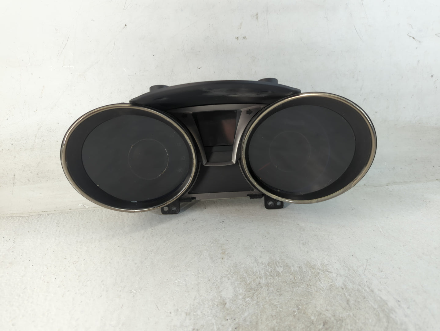2014-2016 Hyundai Genesis Instrument Cluster Speedometer Gauges P/N:94031-2M320 Fits Fits 2014 2015 2016 OEM Used Auto Parts
