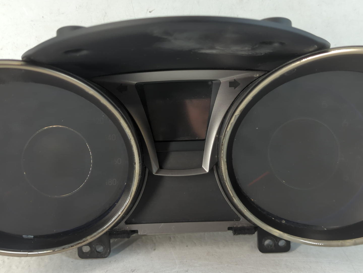 2014-2016 Hyundai Genesis Instrument Cluster Speedometer Gauges P/N:94031-2M320 Fits Fits 2014 2015 2016 OEM Used Auto Parts