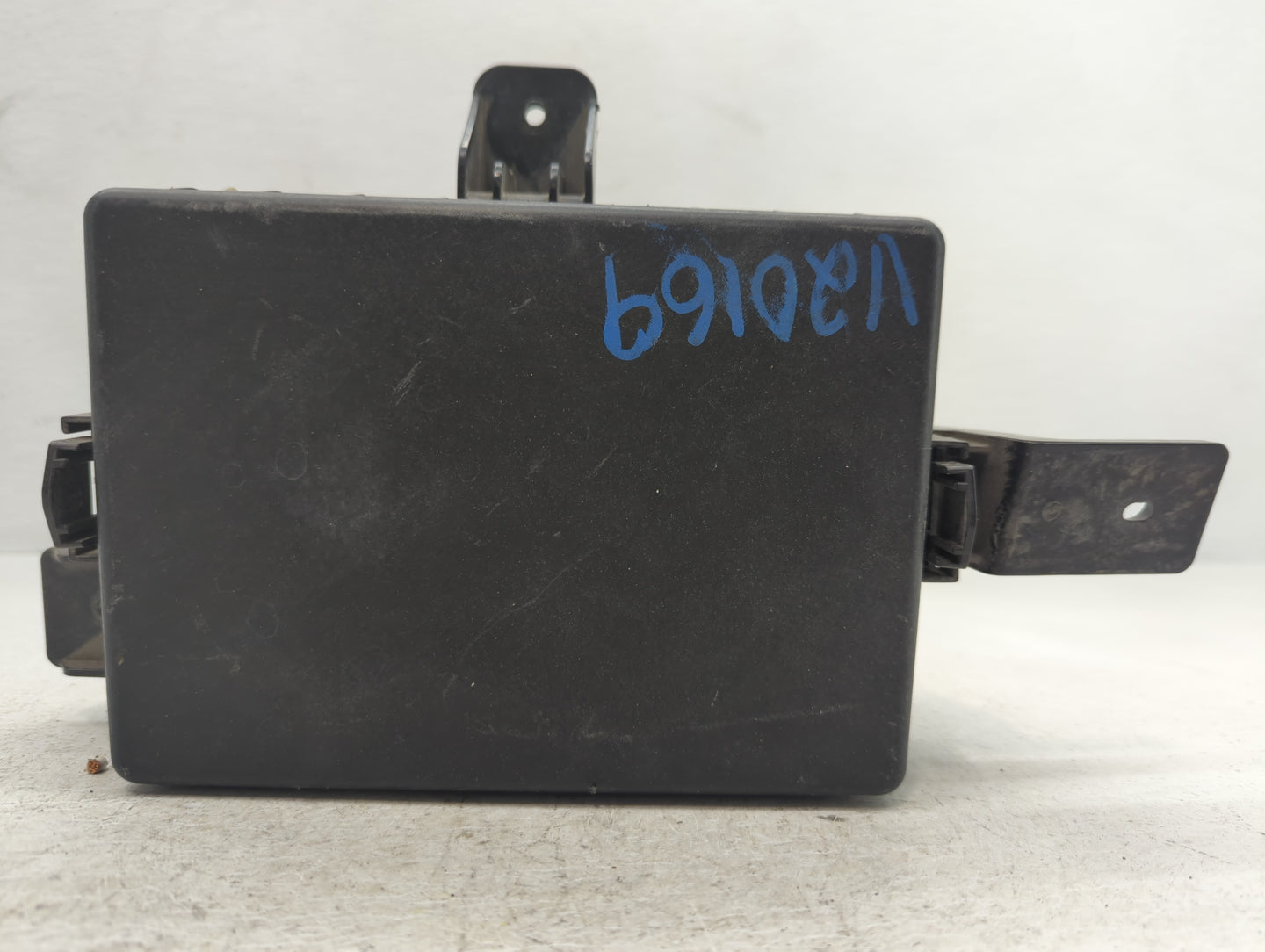 2013-2016 Hyundai Genesis Fusebox Fuse Box Panel Relay Module P/N:N91264-2M562 Fits Fits 2013 2014 2015 2016 OEM Used Auto P