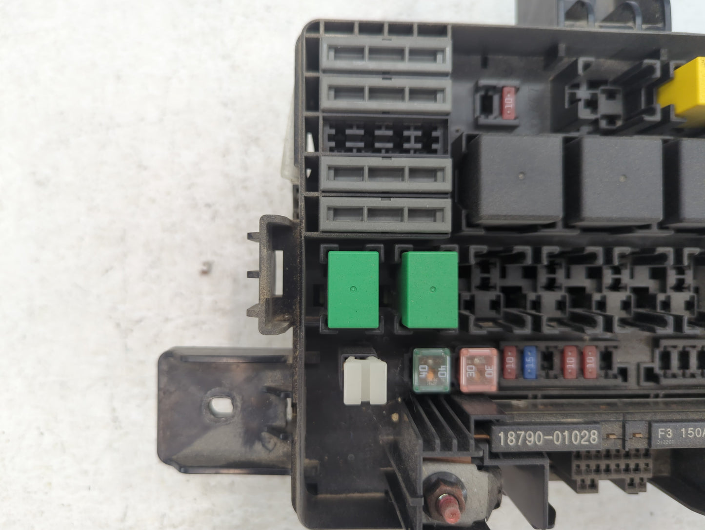 2013-2016 Hyundai Genesis Fusebox Fuse Box Panel Relay Module P/N:N91264-2M562 Fits Fits 2013 2014 2015 2016 OEM Used Auto P