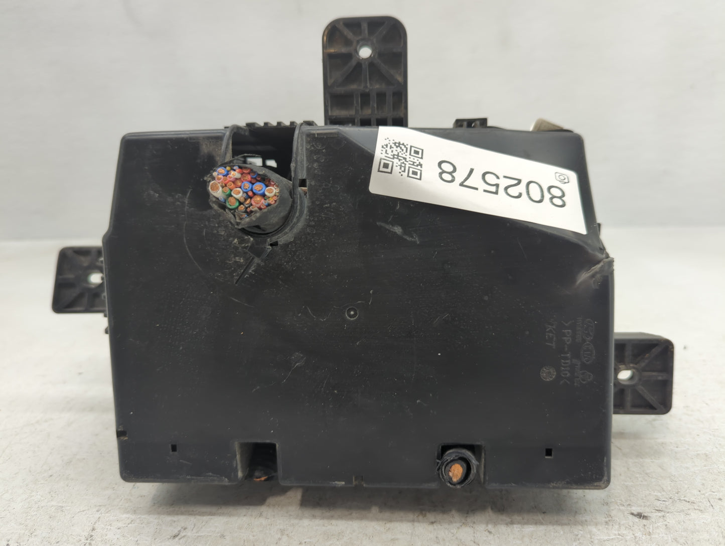 2013-2016 Hyundai Genesis Fusebox Fuse Box Panel Relay Module P/N:N91264-2M562 Fits Fits 2013 2014 2015 2016 OEM Used Auto P