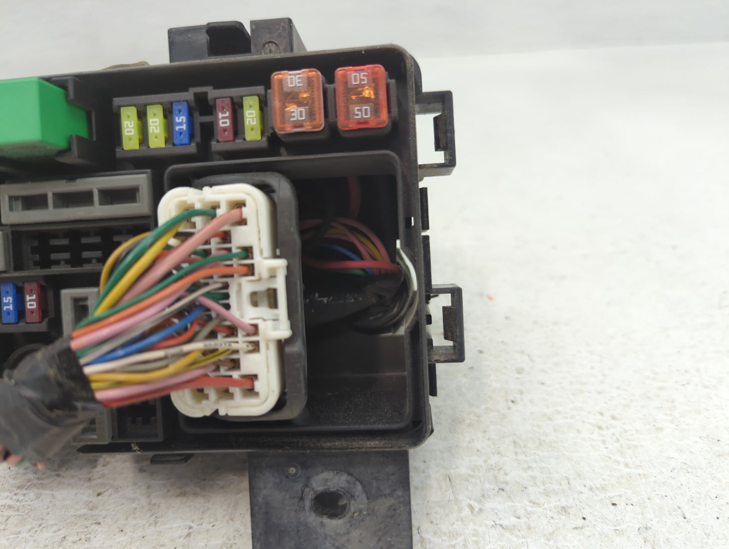 2013-2014 Hyundai Genesis Fusebox Fuse Box Panel Relay Module P/N:91470 2M081 Fits Fits 2013 2014 OEM Used Auto Parts - Oemu