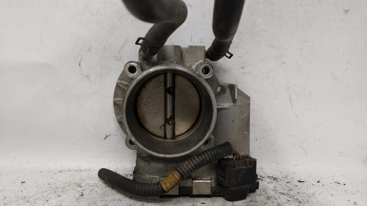 2009-2014 Hyundai Genesis Throttle Body P/N:35100-2C300 Fits Fits 2009 2010 2011 2012 2013 2014 OEM Used Auto Parts - Oemuse