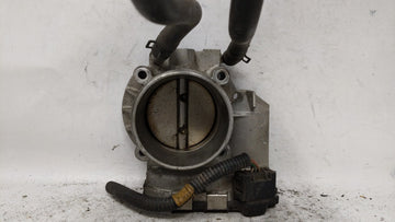 2009-2014 Hyundai Genesis Throttle Body P/N:35100-2C300 Fits Fits 2009 2010 2011 2012 2013 2014 OEM Used Auto Parts - Oemuse