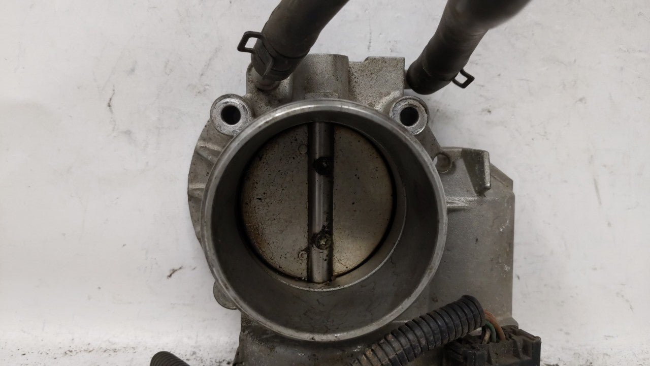 2009-2014 Hyundai Genesis Throttle Body P/N:35100-2C300 Fits Fits 2009 2010 2011 2012 2013 2014 OEM Used Auto Parts - Oemuse