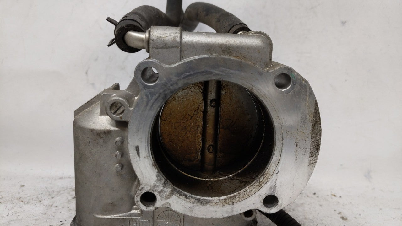 2009-2014 Hyundai Genesis Throttle Body P/N:35100-2C300 Fits Fits 2009 2010 2011 2012 2013 2014 OEM Used Auto Parts - Oemuse