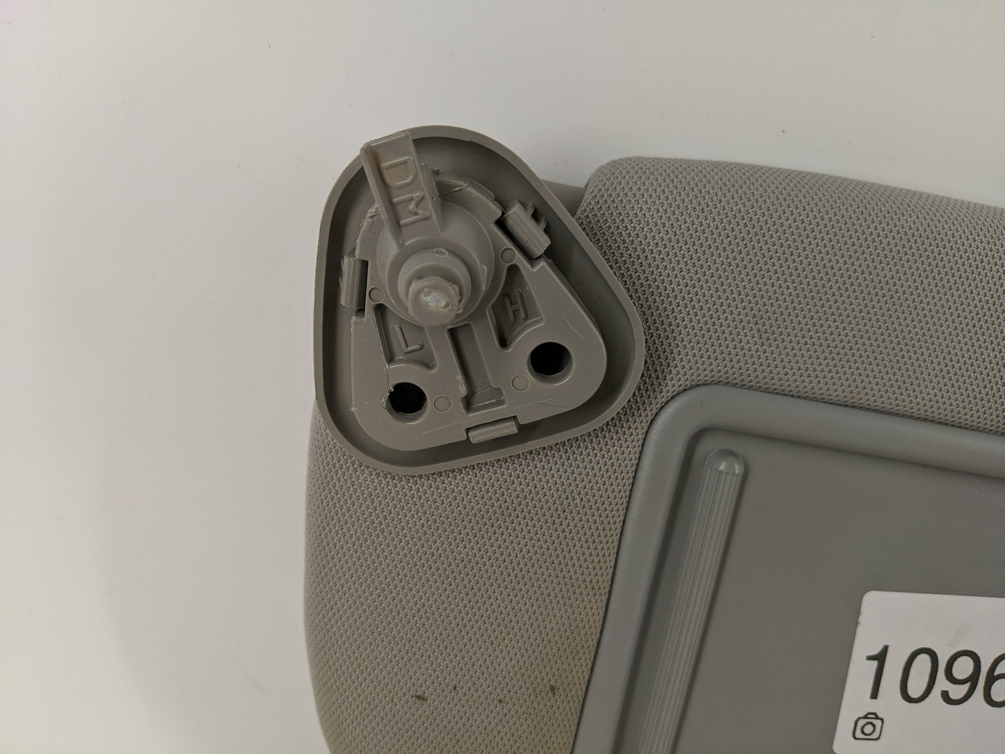 2013-2019 Hyundai Santa Fe Sun Visor Shade Replacement Driver Left Mirror Fits Fits 2013 2014 2015 2016 2017 2018 2019 OEM U